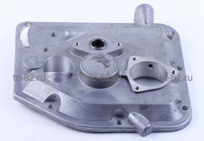Крышка блока двигателя м/б   175N/180N   (7/9Hp)   (короткая)   "TATA"
